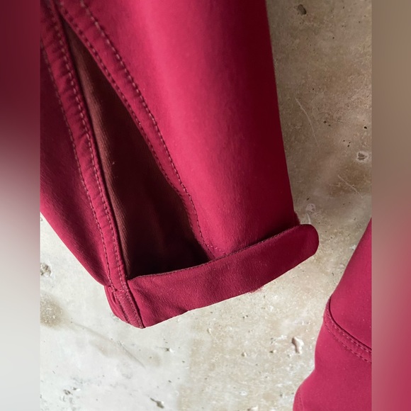 Patagonia Women’s Jacket with Fleece Interior - Picture 13 of 16